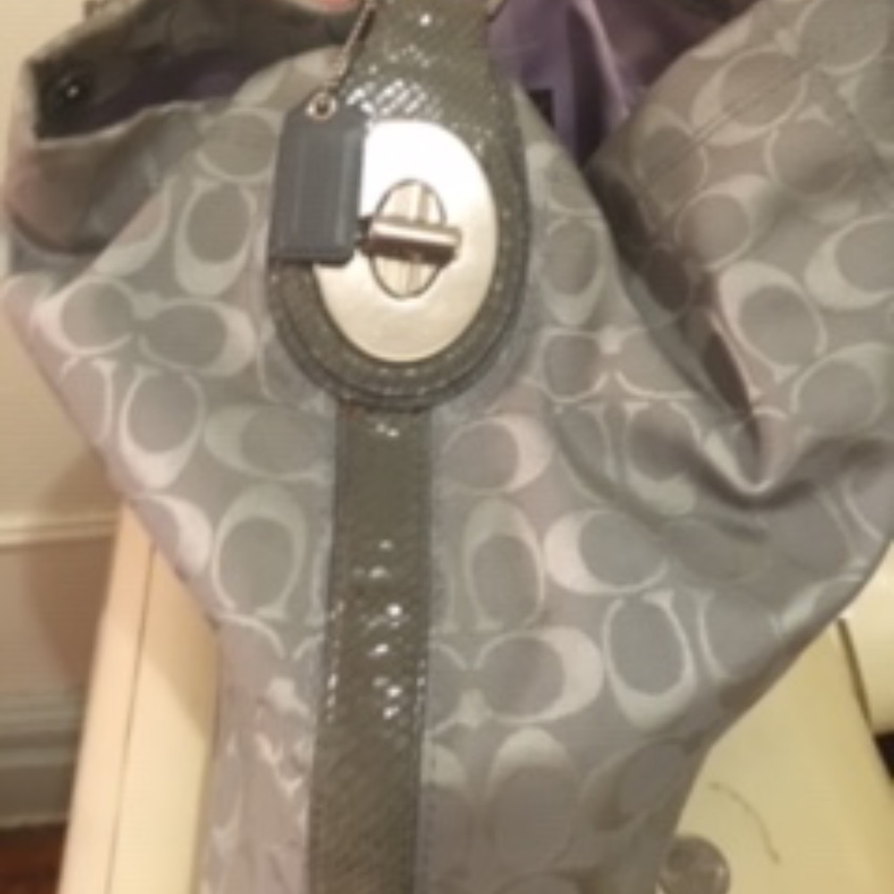Authentic Coach Signature Monogram/Leather Purse - Picture 3 of 5